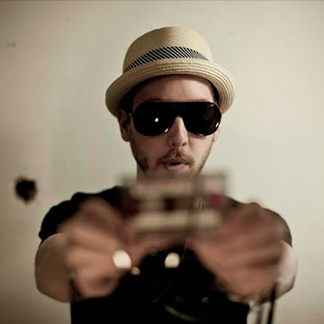 ../assets/images/covers/Paper Plane Pilots.jpg